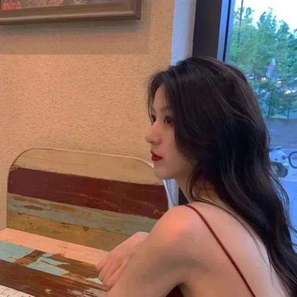 克鲁利提塞斯一家